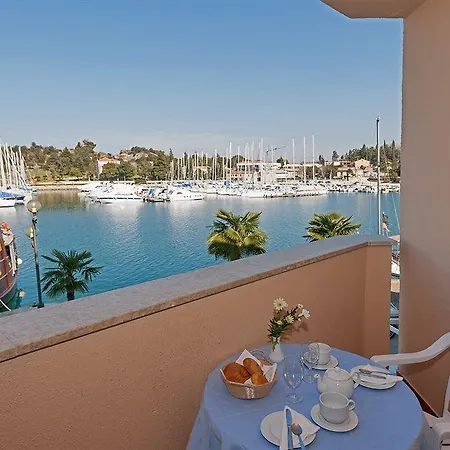 Maistra Select Riva Apartment *